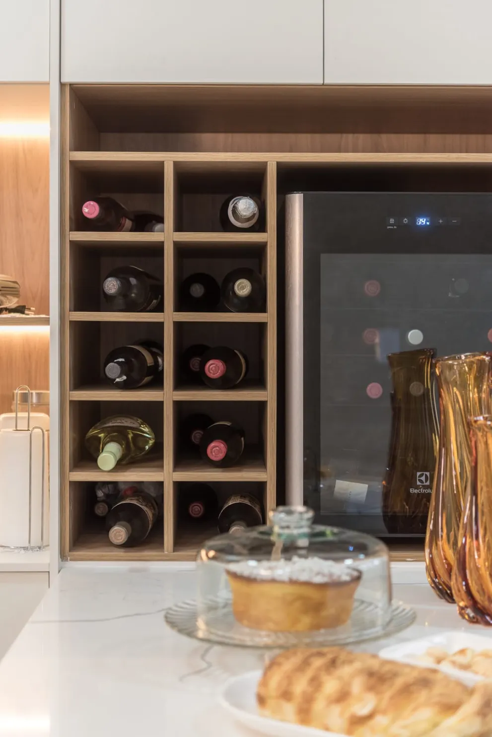 Ceadd86f-c2be-4165-814f-ba01a2a26012